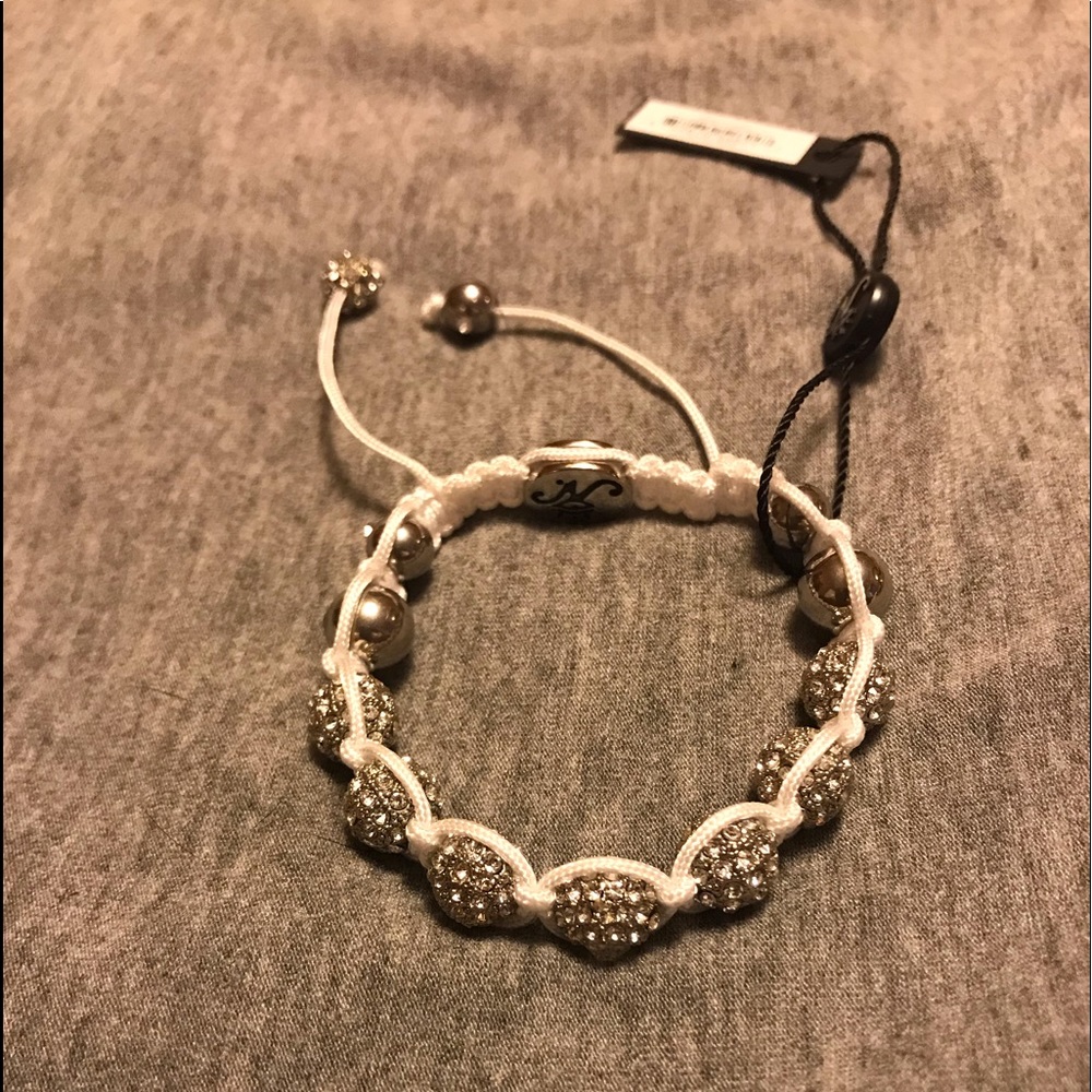 adjustable bracelet